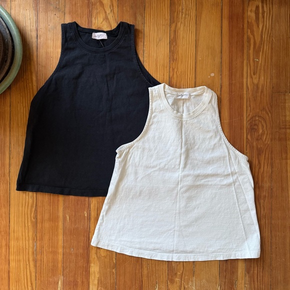 Carly Jean Los Angeles Tank Top Bundle - Picture 1 of 4